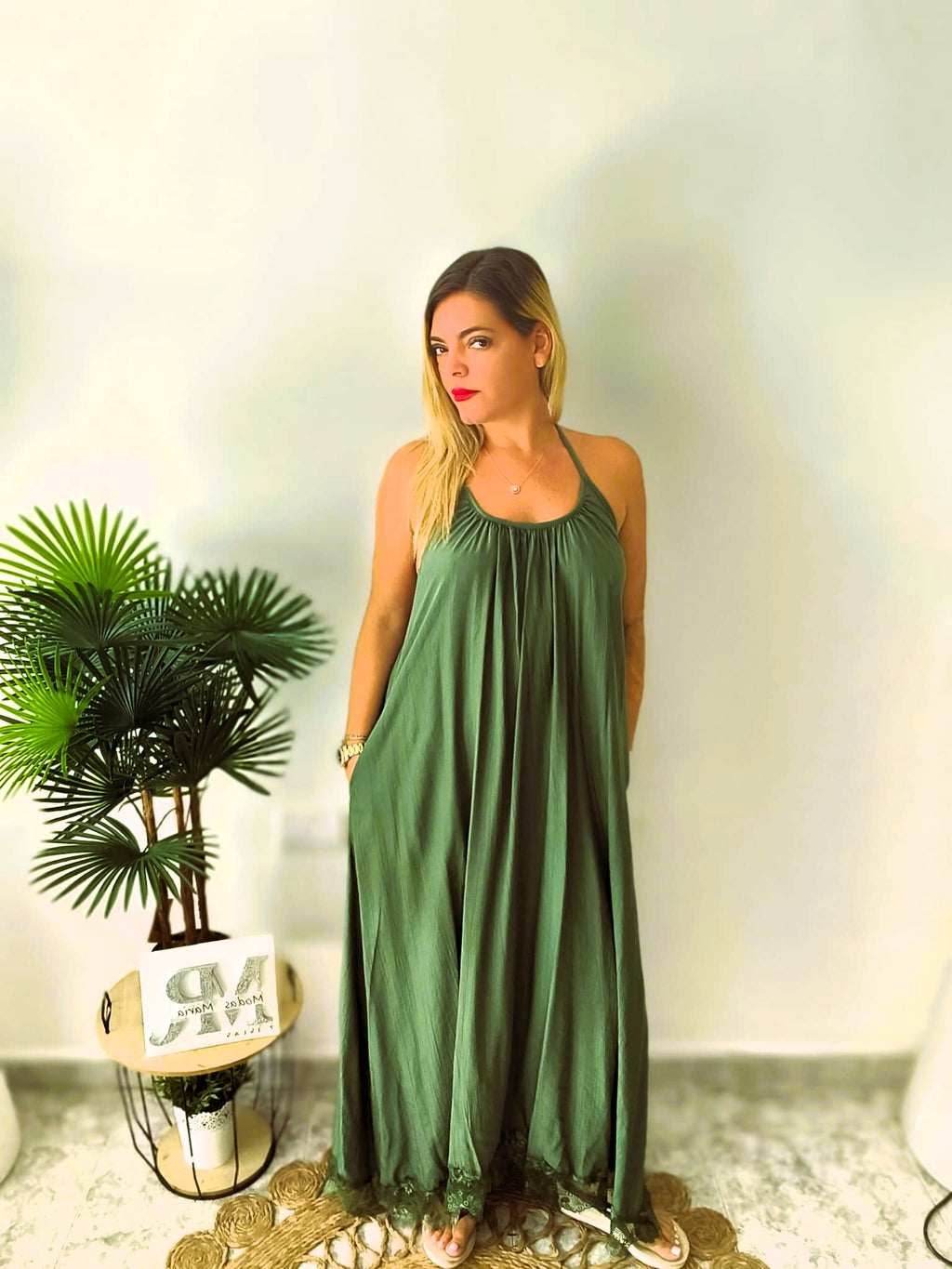 VESTIDO VUELO ENCAJE