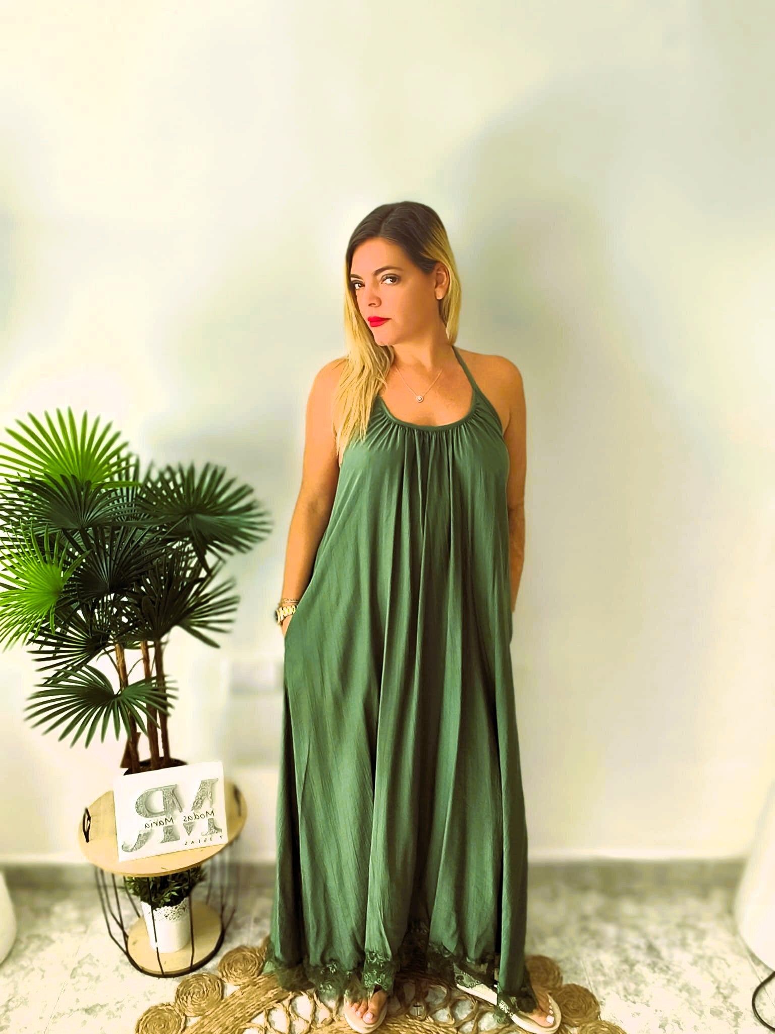 VESTIDO VUELO ENCAJE